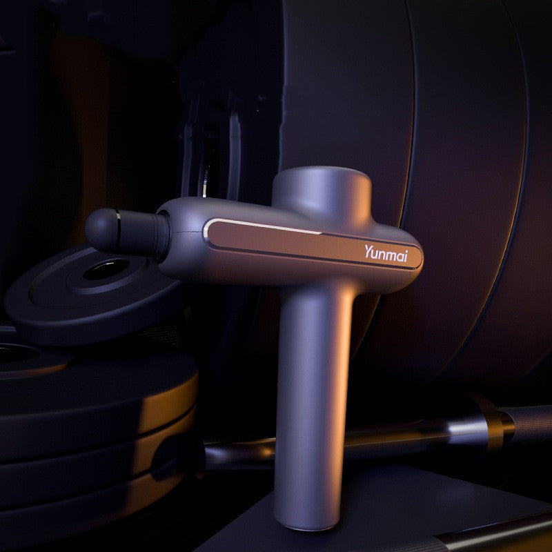 Le pistolet de massage n’est pas qu’un simple accessoire : c’est un véritable partenaire de performance et de bien-être. Détendez, régénérez et revitalisez votre corps votre routine de récupération commence ici.